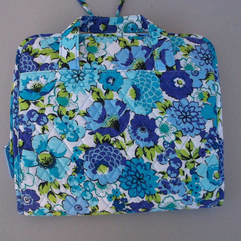 Vera Bradley Quilted Travel Organizer Bag – Blue & Green Floral, 4 Zippered Comp - Picture 2 of 6